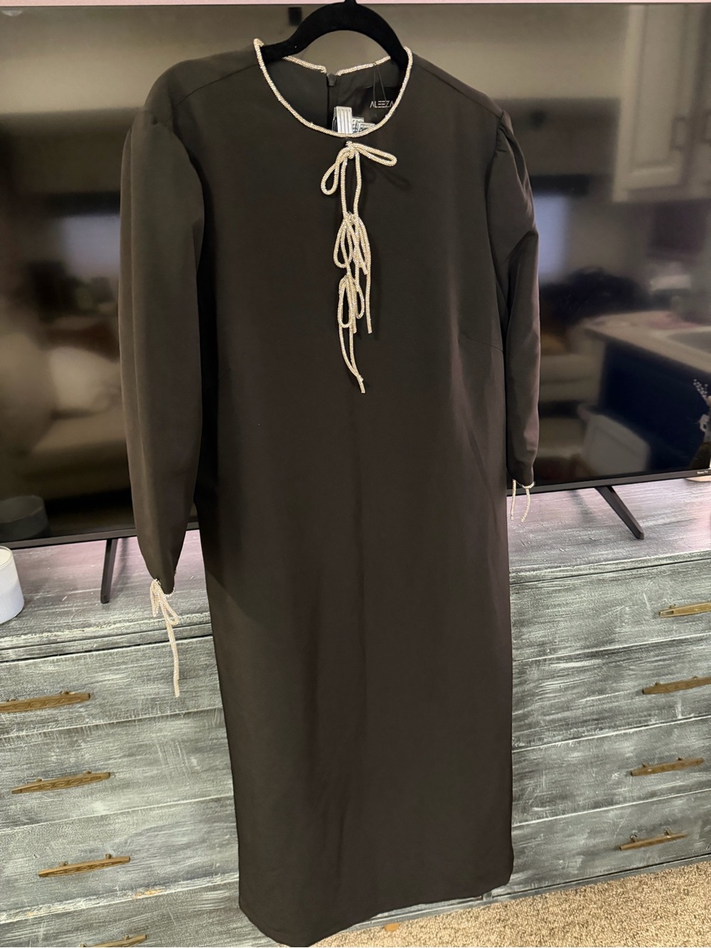 ALESSANDRA Black Long Sleeve Midi Dress with Contrast Tie